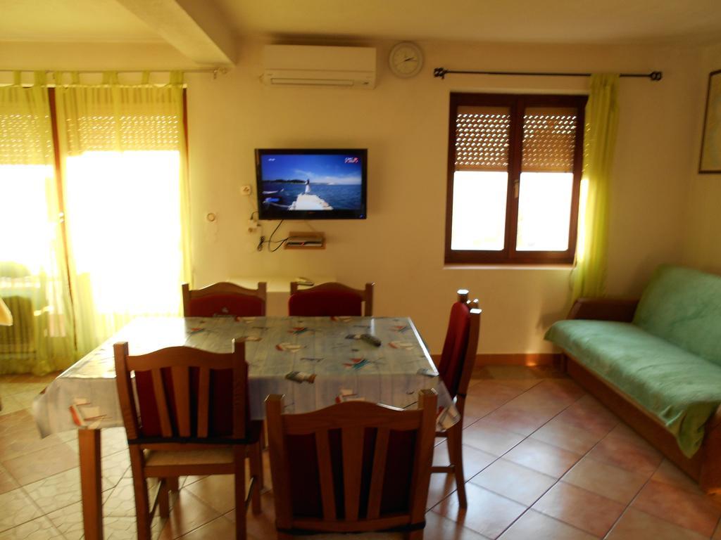 Apartments U Kapetana بونات الغرفة الصورة