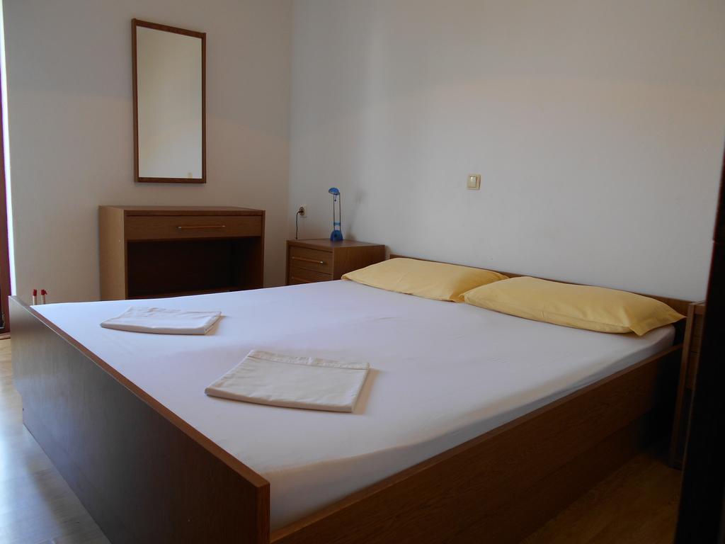 Apartments U Kapetana بونات الغرفة الصورة