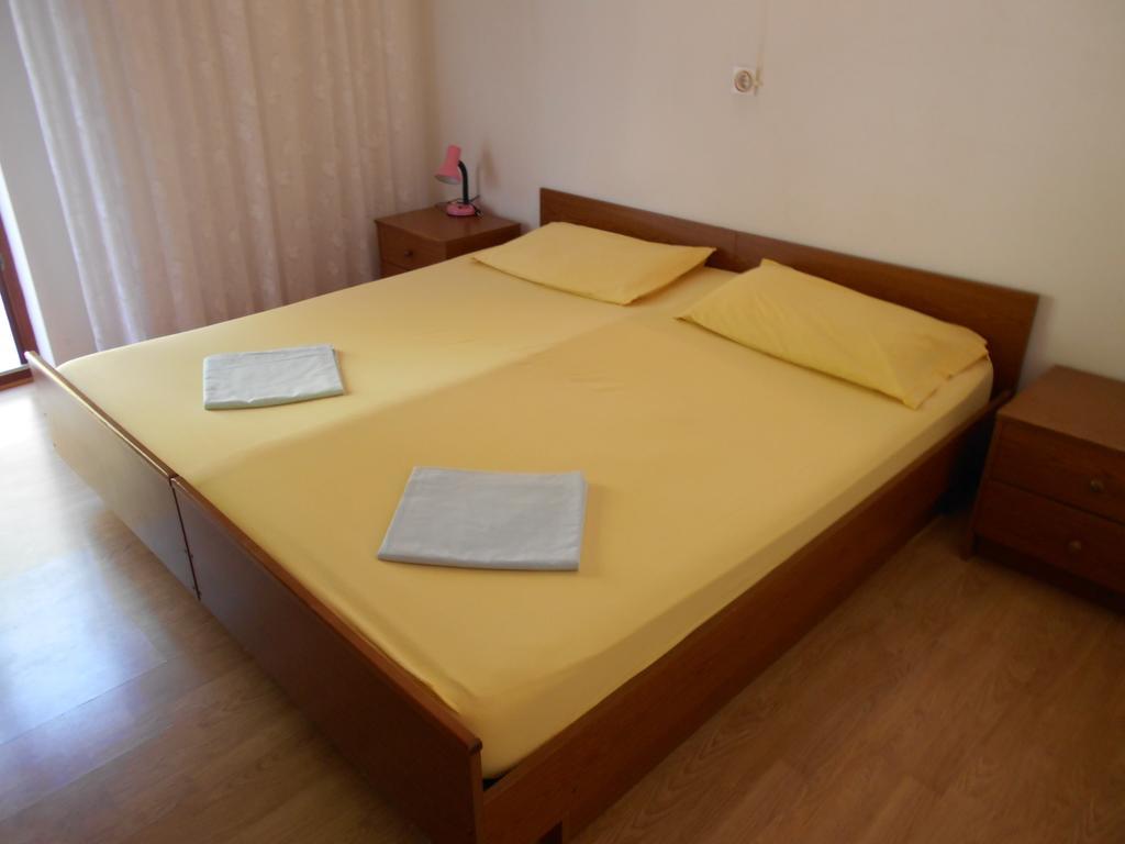 Apartments U Kapetana بونات الغرفة الصورة
