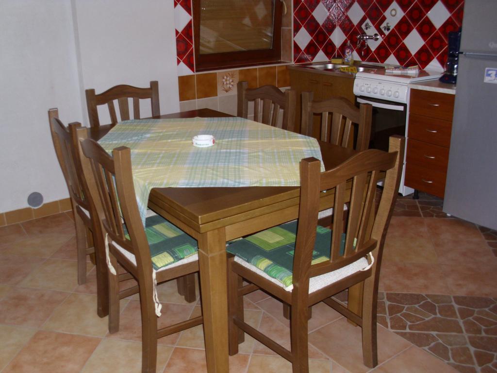Apartments U Kapetana بونات الغرفة الصورة